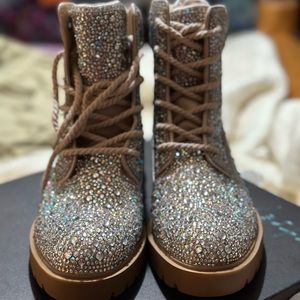 NIB Betsy’s Johnston’s sparkle boots
